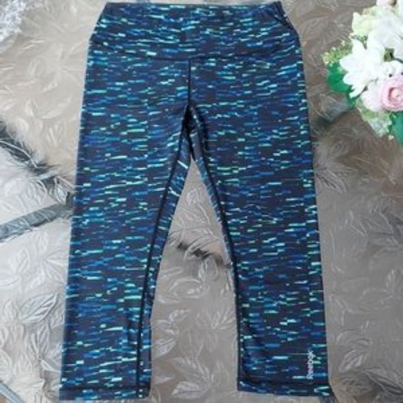 Reebok Pants - Reebok Capri leggings. Size S